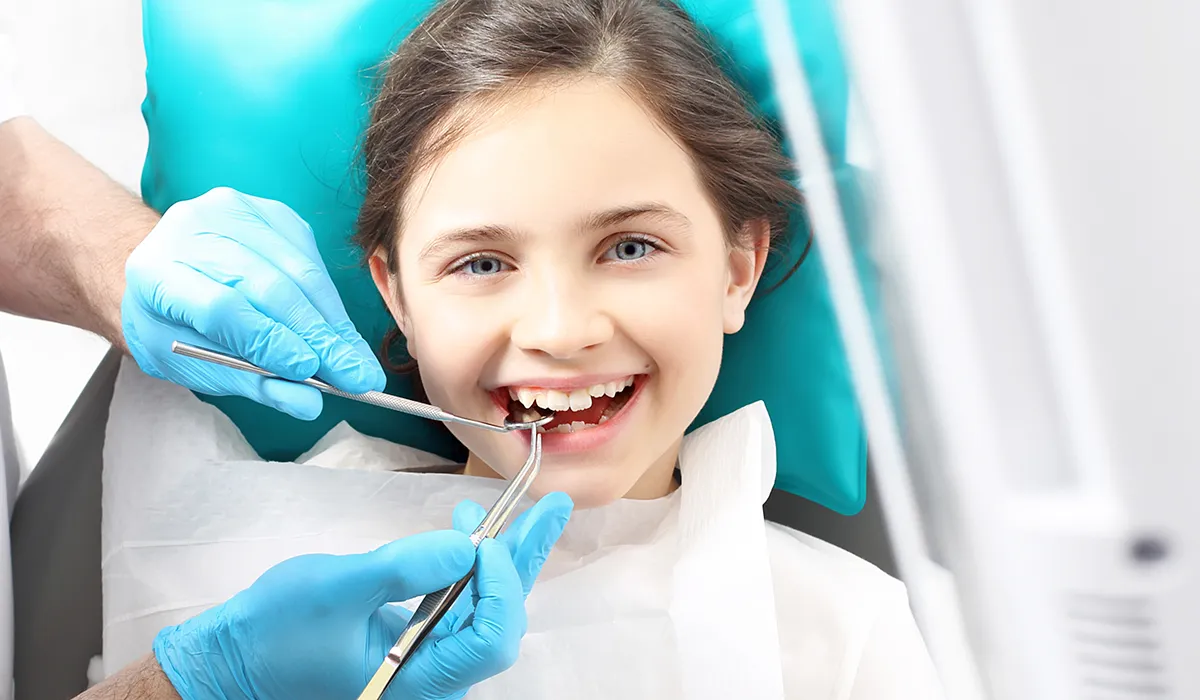 Children dental check-up